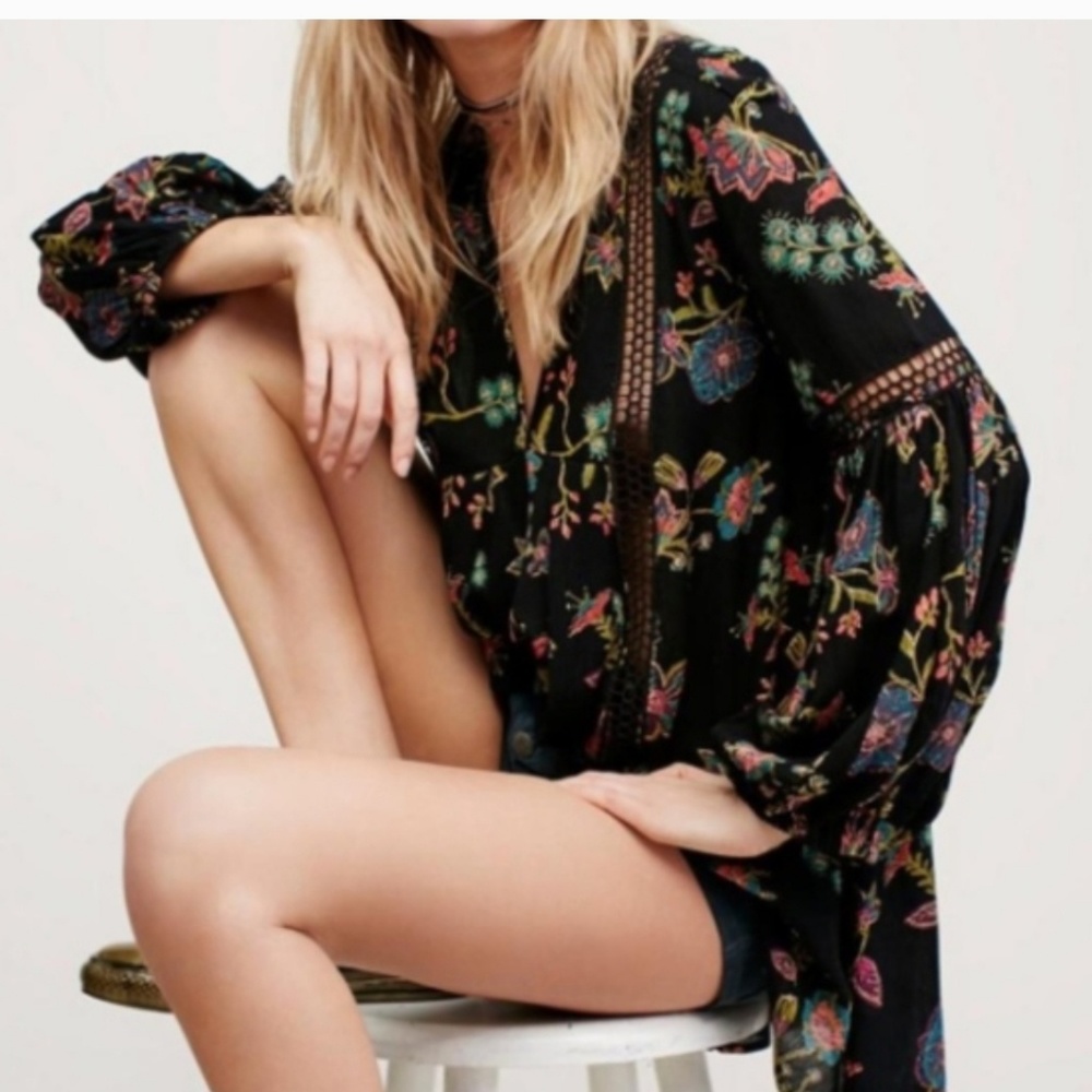 Free People Floral black long sleeve tunic. NWT